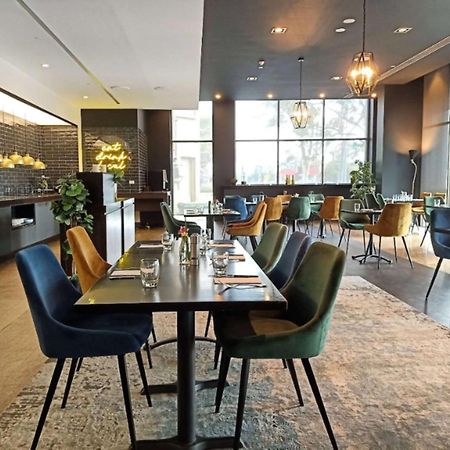 Novotel Melbourne Glen Waverley Exterior foto