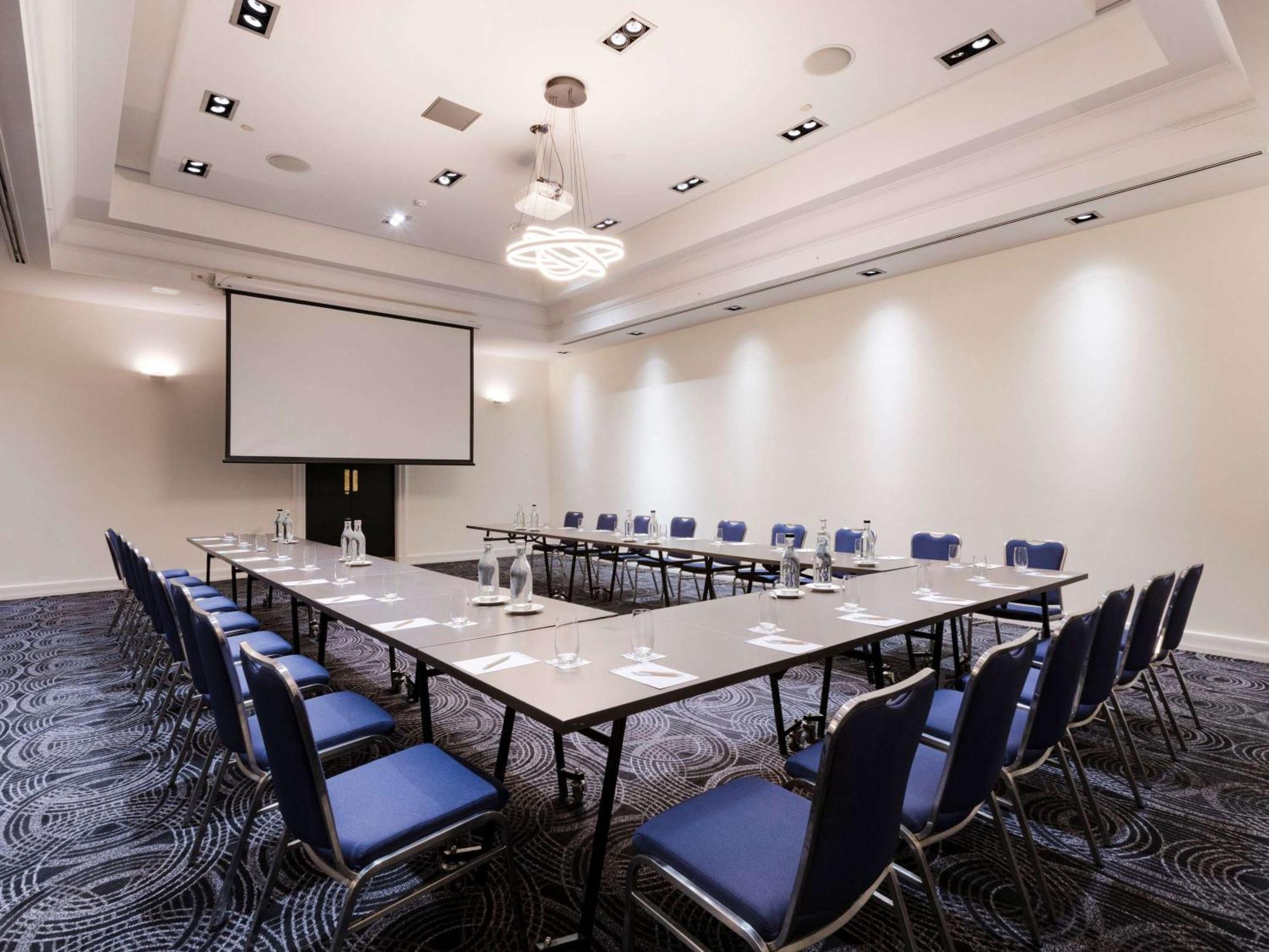 Novotel Melbourne Glen Waverley Exterior foto