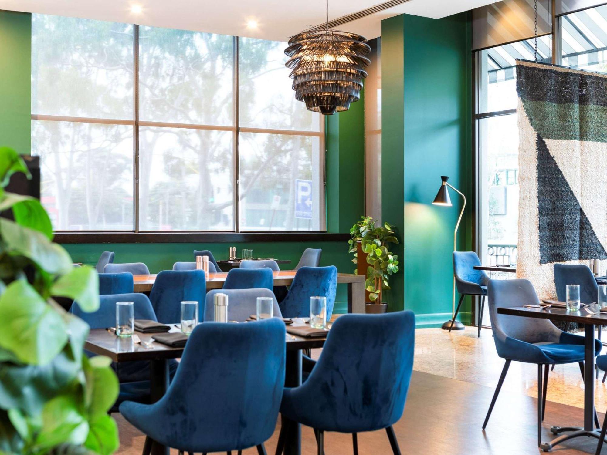 Novotel Melbourne Glen Waverley Exterior foto